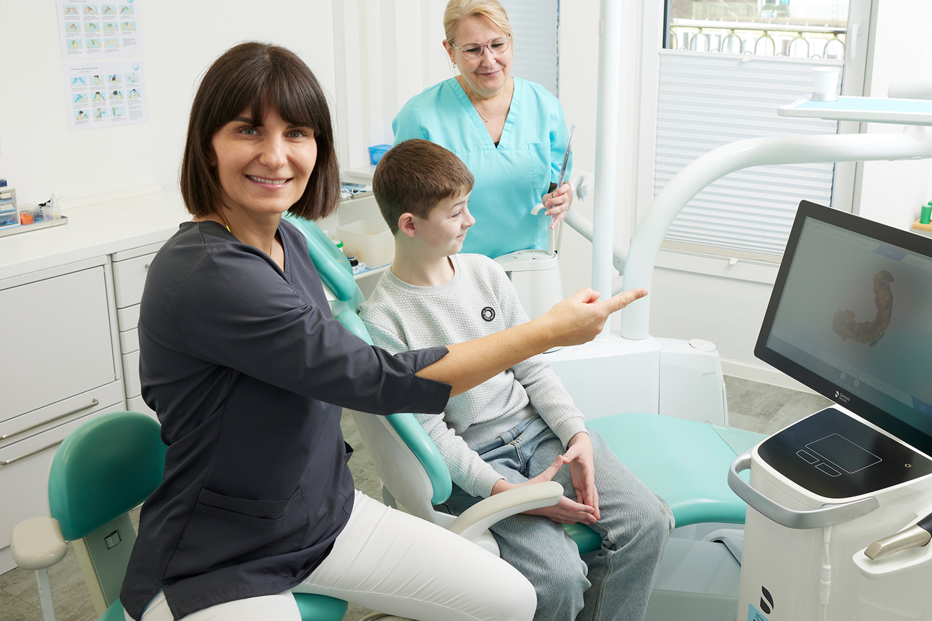 Cerec-Keramikkrone in einer Sitzung Cerec-Keramikkrone in einer Sitzung